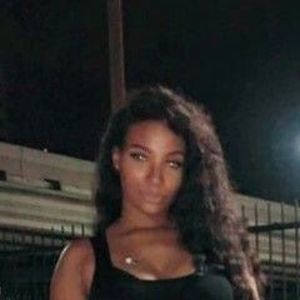 Meet your Posher, Candi